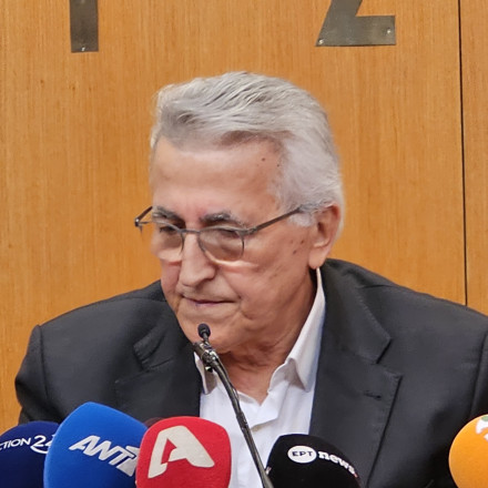 Παναγόπουλος: «Δεν λυγίζω σε συκοφαντίες, δεν θα παραιτηθώ-Η αλήθεια για τα 73 εκατ. και την πισίνα»