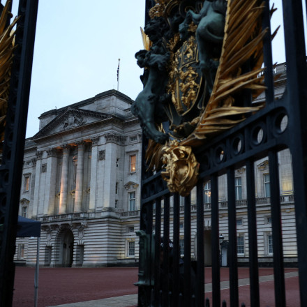 Η σύλληψη του Άντριου φέρνει κρίση στα Ανάκτορα - Δεν είχε ενημερωθεί για την έφοδο το Μπάκιγχαμ