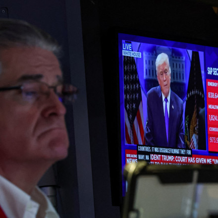 Τι σημαίνει για τις ΗΠΑ και το διεθνές εμπόριο η «ήττα» των δασμολογικών πολιτικών Τραμπ