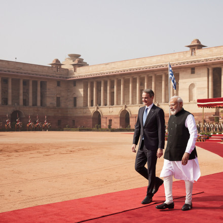 Στρατηγική «απόβαση» Μητσοτάκη στο Νέο Δελχί – Η Αθήνα ως εμπορική πύλη της Ασίας στην Ευρώπη