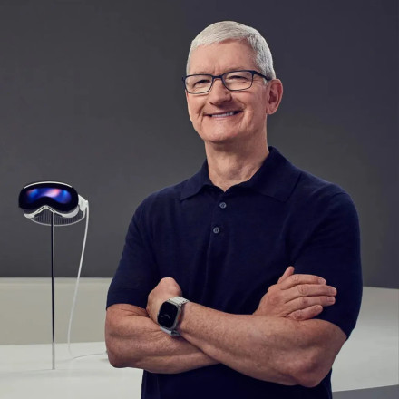 H Apple επιταχύνει τις διαδικασίες για νέα «έξυπνα» γυαλιά μέσα στο 2027
