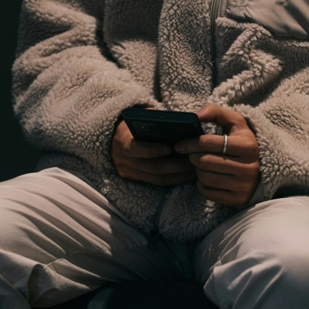 Sexting: Τα περισσότερα θύματα εκβιασμού είναι αγόρια