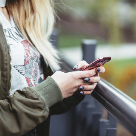 Απόφαση-σταθμός: 50.000 ευρώ για παράνομες κλήσεις – Η «ασπίδα» του Μητρώου 11