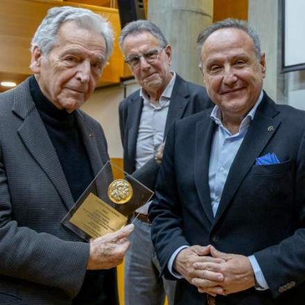 Ο δήμος Θεσσαλονίκης τίμησε τον Κώστα Γαβρά – Το «ευχαριστώ» του Αγγελούδη