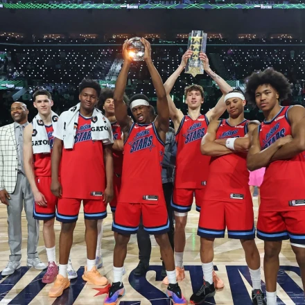 NBA: Όλα όσα έγιναν στο All Star Game - Η φωτογραφία Αντετοκούνμπο-Ομπάμα και ο... MVP