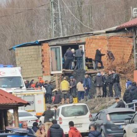 Τουρκία: Τρεις ανθρακωρύχοι εγκλωβισμένοι μετά από κατάρρευση ορυχείου