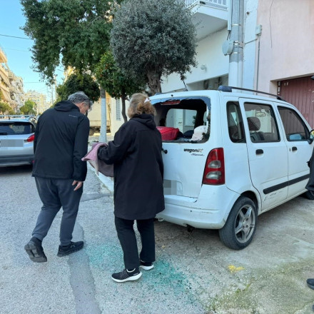 Συναγερμός στον Κορυδαλλό από έκρηξη χειροβομβίδας: Έσπασαν τζάμια, ζημιές σε ΙΧ