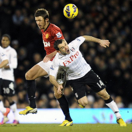 Ο Καραγκούνης επέστρεψε στην Αγγλία και αποθεώθηκε από τους οπαδούς της Φούλαμ (vid)