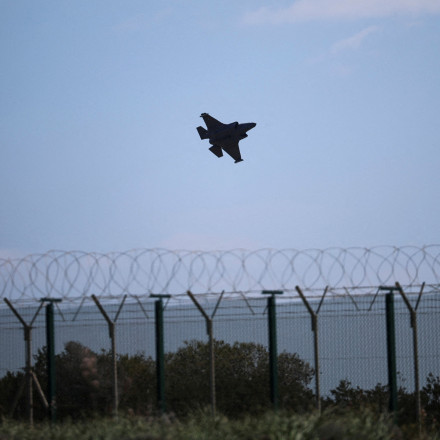 Rafale από Γαλλία έρχονται στην Κύπρο - Έφτασε στο νησί ο Νίκος Δένδιας