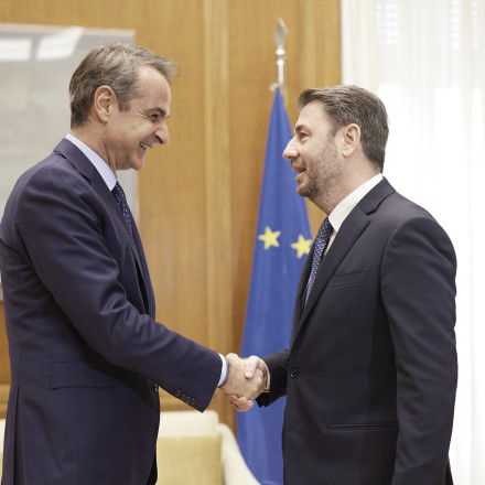 Υποκλοπές: Άβυσσος χωρίζει πλέον ΠΑΣΟΚ και ΝΔ - Βέλη σε Τσίπρα και αιχμές για «ξένα κόλυβα»