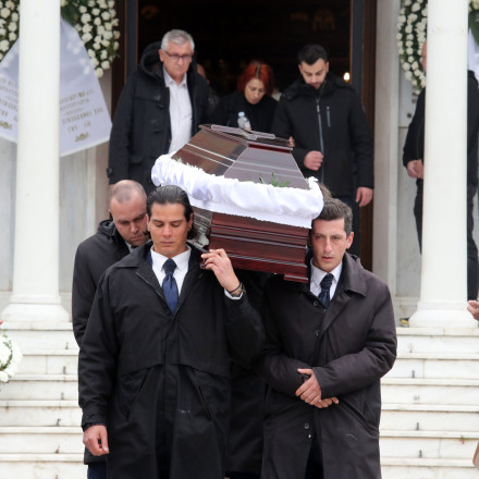 Σε κλίμα βαθιάς συγκίνησης το τελευταίο «αντίο» στη δημοσιογράφο Αντιγόνη Πανέλλη