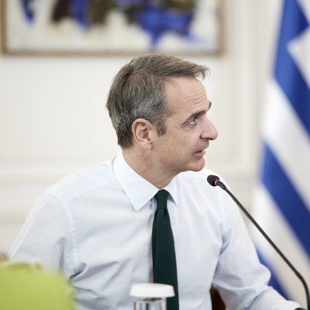 Συνάντηση Μητσοτάκη - Ανδρουλάκη αύριο στη Βουλή - «Ναι» σε κατ' ιδίαν ενημερώσεις λέει το Μαξίμου