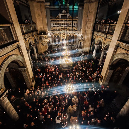 Πρώτοι Χαιρετισμοί της Θεοτόκου: Τι ώρα ξεκινούν και πότε ψάλλεται ο Ακάθιστος Ύμνος