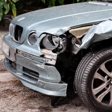 «Σιγά τι έκανα»: Χάος με μεθυσμένη 60χρονη οδηγό στον Άλιμο που πήρε... παραμάζωμα 11 αυτοκίνητα