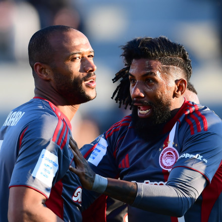 Πανσερραϊκός - Ολυμπιακός 1-2: «Ξύπνησε» στο δεύτερο ημίχρονο και έβγαλε την υποχρέωση με Ελ Καμπί