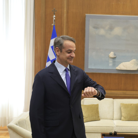 Όταν πρόκειται για το ΠΑΣΟΚ, τα πέντε λεπτά δεν είναι καθυστέρηση