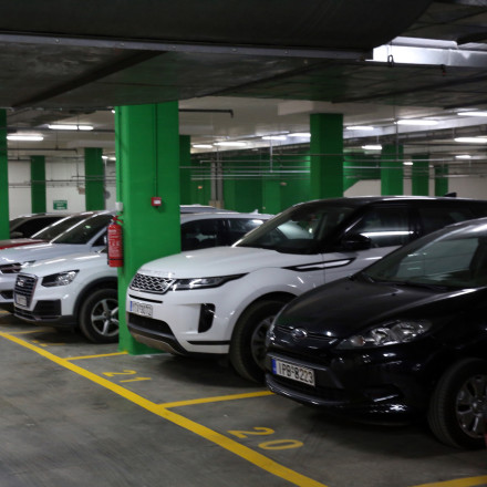 Parking στην Αθήνα: Από το «άβατο» του κέντρου στις λύσεις του δήμου – Τι λείπει