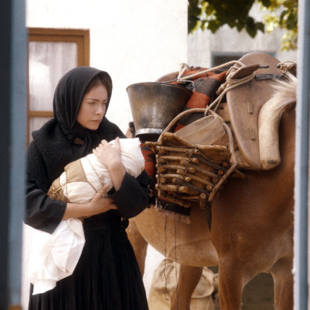 «Από Ήλιο σε Ήλιο»: Γνωρίστε τους ήρωες της νέας σειράς της ΕΡΤ