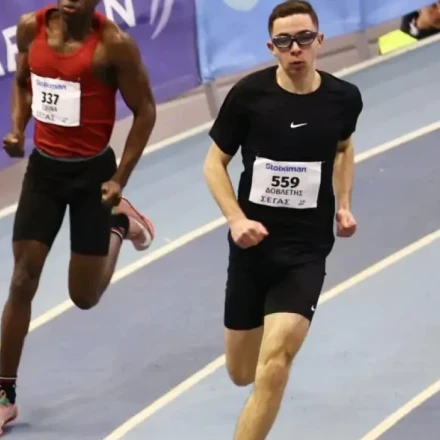 Πανελλήνιο ρεκόρ στον στίβο από τον Δημήτρη Δοβλέτη στα 200μ. - Η ανάρτηση του σχολείου του