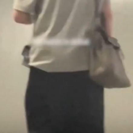 Ντουμπάι: Viral βίντεο με γυναίκες να τρέχουν να σωθούν από πυραύλους αγκαλιά με πανάκριβες τσάντες