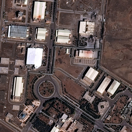 Χτυπήθηκε η πυρηνική εγκατάσταση του Ιράν που εμπλουτίζει ουράνιο - Δορυφορικές φωτογραφίες