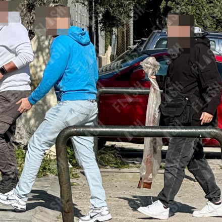 Αποκάλυψη FLASH: Αστυνομικοί εντοπίζουν την καραμπίνα του ηλικιωμένου που απείλησε μαθητές στο Ρέντη