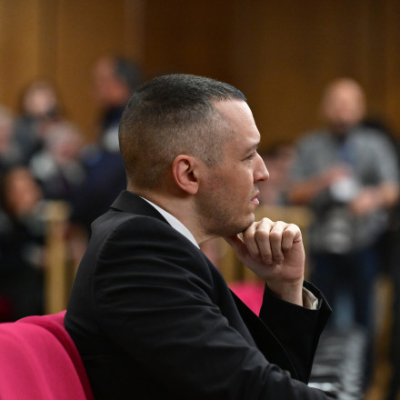 Δίκη Χρυσής Αυγής: Ένοχοι οι 42 κατηγορούμενοι - Συγκέντρωση έξω από το Εφετείο