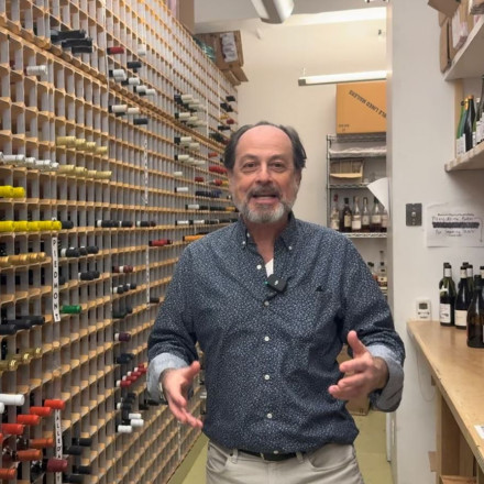 Δασμοί: Ποιος είναι ο Βίκτορ Σουόρτς που νίκησε τον Ντόναλντ Τραμπ στο Ανώτατο Δικαστήριο