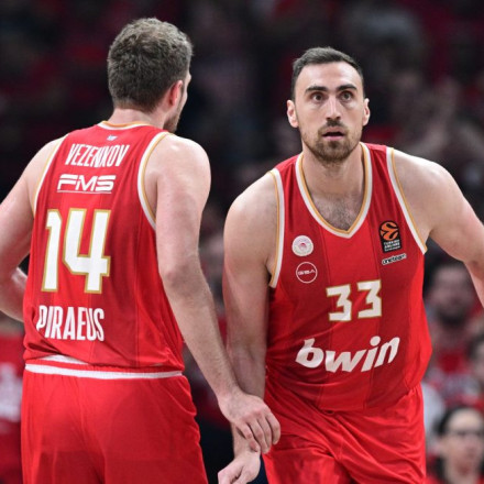 «Νοσοκομείο» ο Ολυμπιακός: Εκτός με Ζαλγκίρις Μιλουτίνοφ-Βεζένκοφ και... ερωτηματικά για Παναθηναϊκό