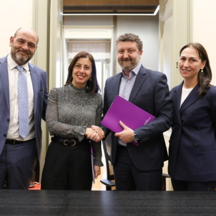 ΕΚΚΟΜΕΔ και Netflix ενώνουν τις δυνάμεις τους για την ενίσχυση της ελληνικής δημιουργικής βιομηχανίας