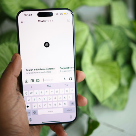 Το ChatGPT και τα άλλα chatbots δεν είναι αμερόληπτα αλλά αναπαράγουν απόψεις των δημιουργών τους
