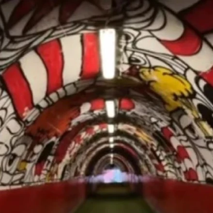 Αυτό είναι το γήπεδο με το πιο τρομακτικό τούνελ που λυγίζει τους αντιπάλους (vid)