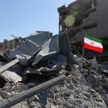 Νετανιάχου: «Το Ισραήλ θα συνεχίσει να βομβαρδίζει με σφοδρότητα το Ιράν»