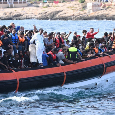 Λίβανος: Συνελήφθησαν δύο διακινητές μεταναστών που οργάνωναν διελεύσεις από τη Λιβύη προς την Ευρώπη-διατηρούσαν σύνδεσμο και στην Ελλάδα