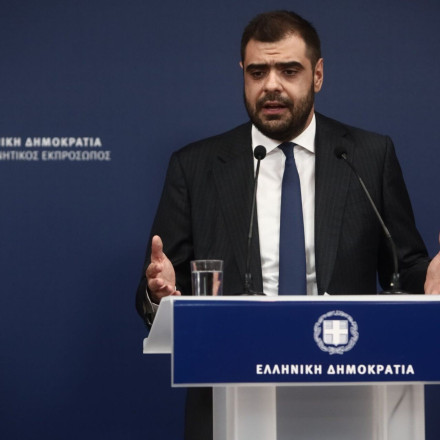Μαρινάκης για έκρηξη: «Το χτύπημα είναι πολύ σοβαρό, ανήκει στο βαρύ έγκλημα»