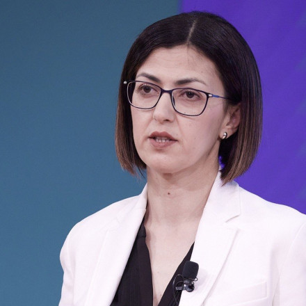 Αγαπηδάκη: Δεν αλλάζει κάτι για τα συμβατικά αντιγριπικά εμβόλια – Η αιχμή για τους φαρμακοποιούς