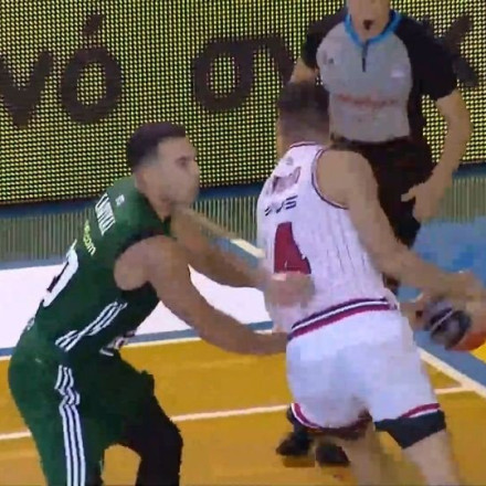 Ολυμπιακός – Παναθηναϊκός 75-51: «Ερυθρόλευκη» καταιγίδα στην Ρόδο –Το πρώτο καλάθι του Σλούκα κόντρα στην πρώην του ομάδα [vid]