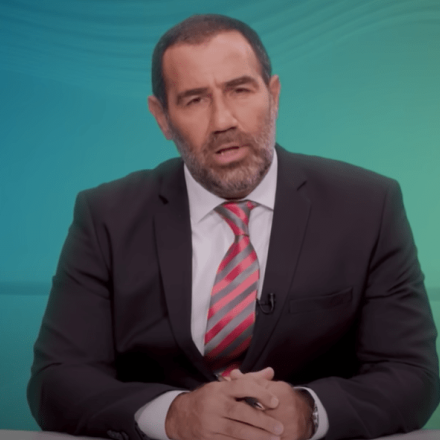 Ξέσπασμα Αντώνη Κανάκη: Βγάζετε ασταμάτητα στον αέρα τους «Μπέους» και μετά δηλώνετε «σοκαρισμένοι»