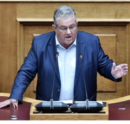 Κουτσούμπας: Συμπόρευση με το ΚΚΕ σε όλες τις μάχες και στις εκλογές Κουτσούμπας: Συμπόρευση με το ΚΚΕ σε όλες τις μάχες και στις εκλογές