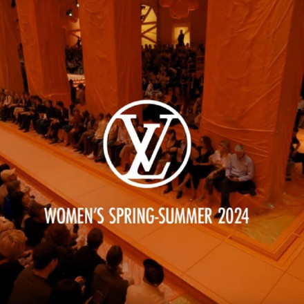 Louis Vuitton: Παρουσίασε τη γυναικεία κολεξιόν Άνοιξη-Καλοκαίρι 2024 με φόντο σαν αερόστατο