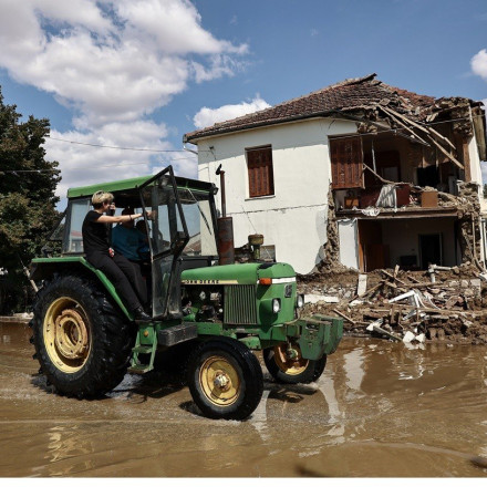Κακοκαιρία Elias: Μεγάλα προβλήματα στη Θεσσαλία – Η εικόνα σε Λάρισα και Καρδίτσα [vids]