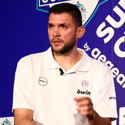 Παπανικολάου: “Ο αμοιβαίος σεβασμός με τον Σλούκα δεν θα αλλάξει επειδή παίζουμε σε διαφορετικές ομάδες”