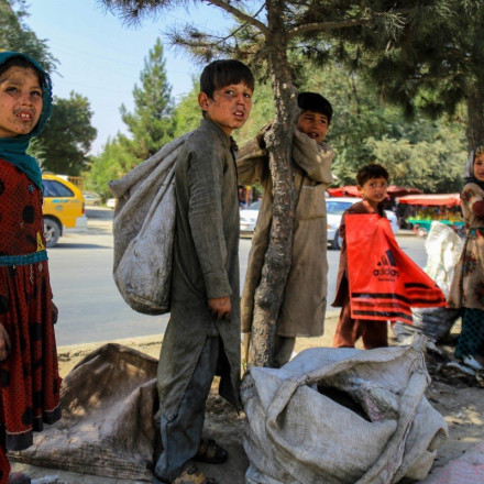 UNICEF: Δεκάδες εκατομμύρια παιδιά ξεριζωμένα εξαιτίας κλιματικών καταστροφών