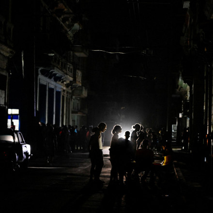 Στους δρόμους η Κούβα για μπλακ άουτ και ενεργειακή κρίση - Χτυπούσαν κατσαρόλες οι πολίτες