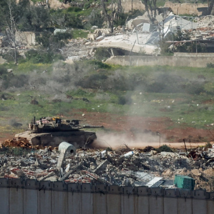 Το Ισραήλ εισβάλλει στον νότιο Λίβανο: Σχέδιο για «ουδέτερη ζώνη» 15 χιλιομέτρων στα σύνορα