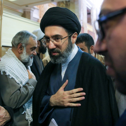 Στο νοσοκομείο με τραύματα ο Μοτζτάμπα Χαμενεΐ - «Δεν μπορεί να εκφωνήσει ομιλία»