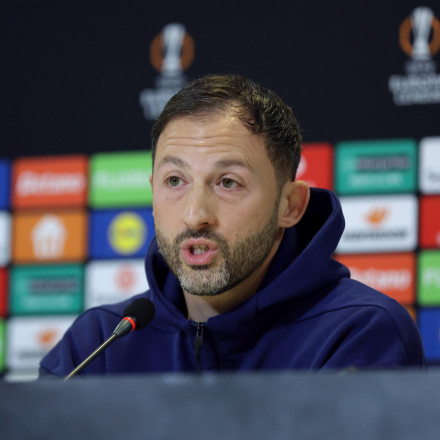 Αναστάτωση στη Φενέρ - Στο νοσοκομείο με πνευμονία ο προπονητής της, Ντομένικο Τεντέσκο