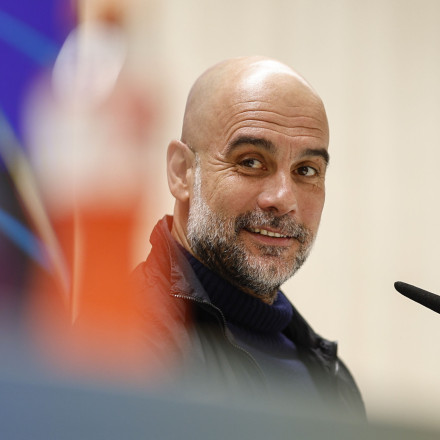 Ο Γκουαρδιόλα πέταξε... σπόντα για το ειδύλλιο του Εμπαπέ με την Έστερ Εξπόσιτο