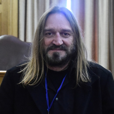 ΠΑΣΟΚ: Μύλος με τη λίστα της διεύρυνσης - Διαψεύδει και ο συγγραφέας Μιχάλης Πατένταλης