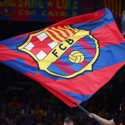 Απίστευτο κι όμως αληθινό: Ταξίδεψε στην Αγγλία για να δει τη Μπαρτσελόνα και πήγε σε λάθος γήπεδο